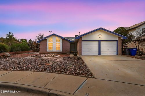 905 Mark Wallace Ln, El Paso, TX, 79912-7203 | Card Image