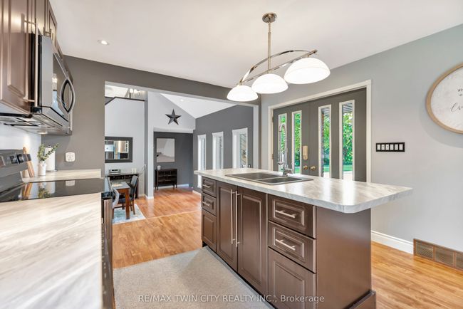 1026 2 Nd Concession Rd St, House other with 3 bedrooms, 3 bathrooms and 10 parking in Delhi ON | Image 13