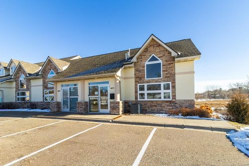 4657 White Bear Parkway, White Bear Lake, MN, 55110 | Card Image