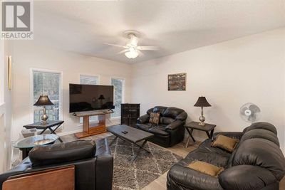 5310 26 Street Close, House other with 5 bedrooms, 3 bathrooms and 4 parking in Lloydminster AB | Image 3