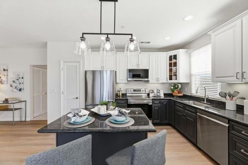 unit-313-1445 Fruitdale Ave, San Jose, CA, 95128-3274 | Card Image