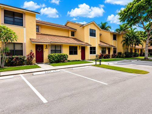 5476-5476 Gate Lake Rd, Tamarac, FL, 33319-1903 | Card Image