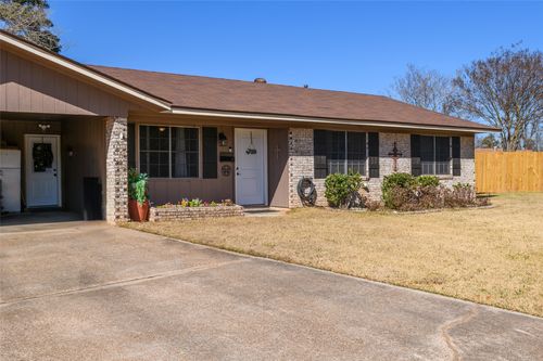 1913 Venus Cir, Bossier City, LA, 71112-4368 | Card Image