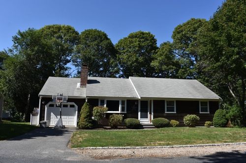 6 Hawthorn St, South Dennis, MA, 02660-3222 | Card Image