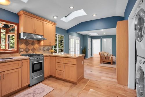 895 Forest Ave, Brookdale, CA, 95007-3002 | Card Image