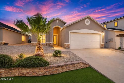 13804 Sky Harbor Ave, Horizon City, TX, 79928-5527 | Card Image