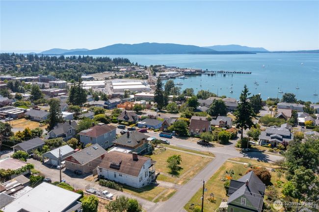 The true value here is in the land - this oversized lot can accommodate a complete rebuild or a full renovation plus the potential for 1 or more ADU's (buyer to verify). | Image 33