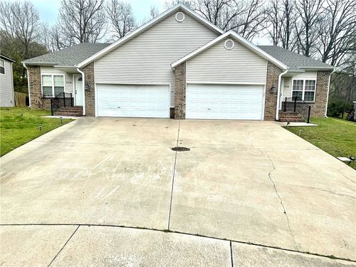 2114 E Cinnamon Way, Fayetteville, AR, 72703-4536 | Card Image