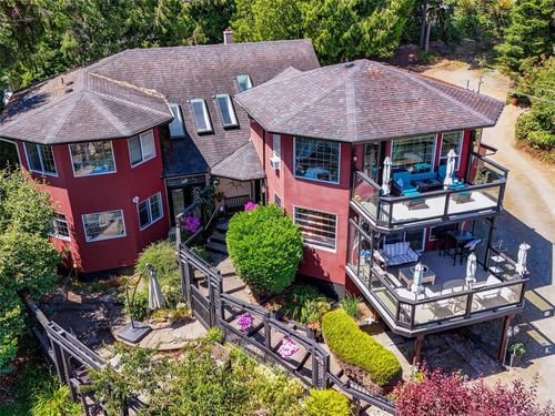 8626 Lochside Dr, North Saanich, BC, V8L1M7 | Card Image