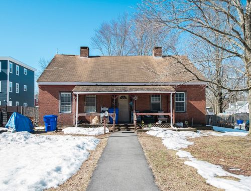 160 Bay St, Taunton, MA, 02780-2561 | Card Image