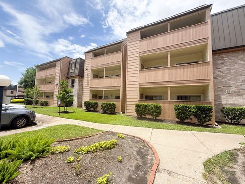 apt-36-8415 Hearth Dr, Houston, TX, 77054-2740 | Card Image