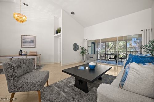 apt-j4-8370 Excalibur Cir, NAPLES, FL, 34108-6750 | Card Image