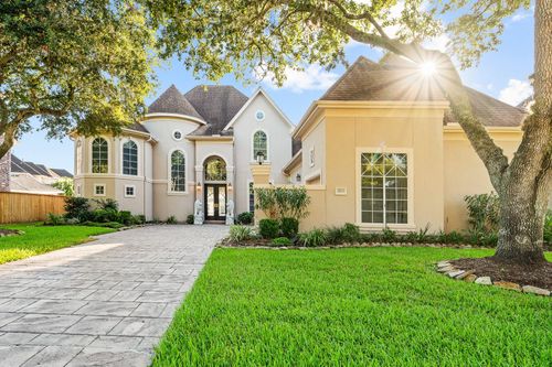 3707 Abbeywood Dr, Pearland, TX, 77584-5904 | Card Image