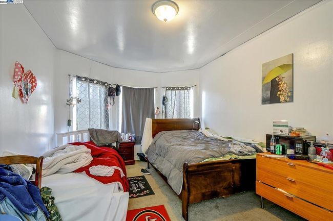 324 Sawyer St, House other with 2 bedrooms, 1 bathrooms and 1 parking in San Francisco CA | Image 11