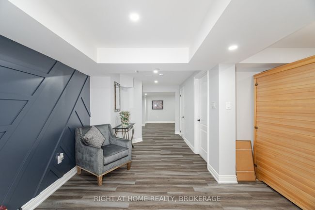 105 Royal Dr West, House other with 6 bedrooms, 5 bathrooms and 4 parking in Brampton ON | Image 33
