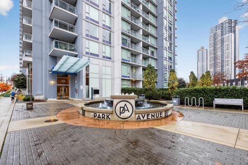 3008-13696 100 Ave, Surrey, BC, V3T0L5 | Card Image