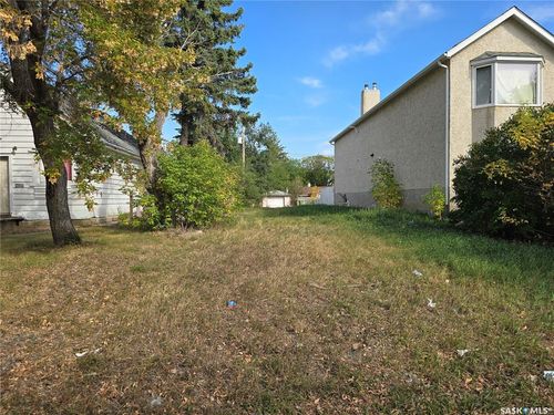 691 Montague St, Regina, SK, S4T3G8 | Card Image