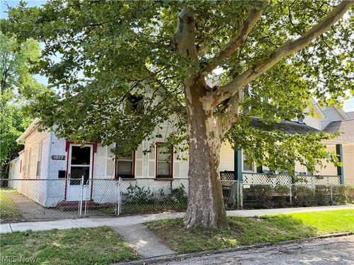 1015-1017 Auburn Avenue, Cleveland, OH, 44113 | Card Image
