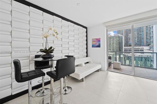apt-1706-1050 Brickell Ave, Miami, FL, 33131-3907 | Card Image