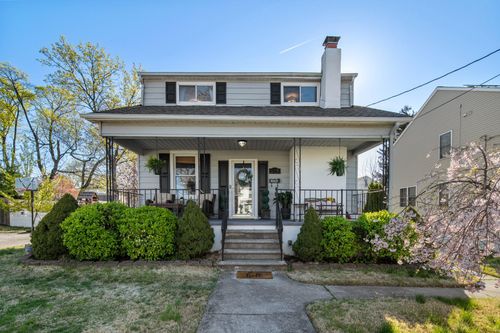 109 N Coles Ave, MAPLE SHADE, NJ, 08052-2305 | Card Image