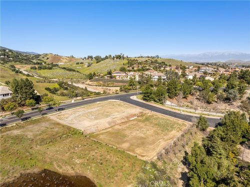 8365 Kiley Ct, Corona, CA, 92883-9621 | Card Image