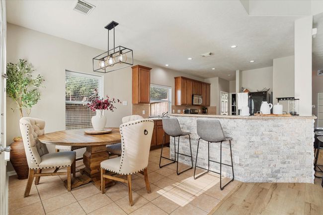 Breakfast nook | Image 7