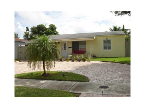 5200 Ne 3rd Ter, Oakland Park, FL, 33334 | Card Image