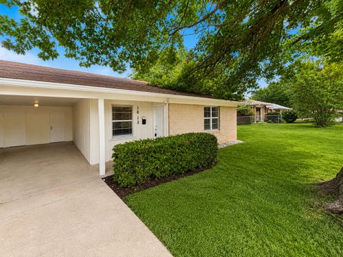 1615 N Alexander St, Sherman, TX, 75092-3707 | Card Image