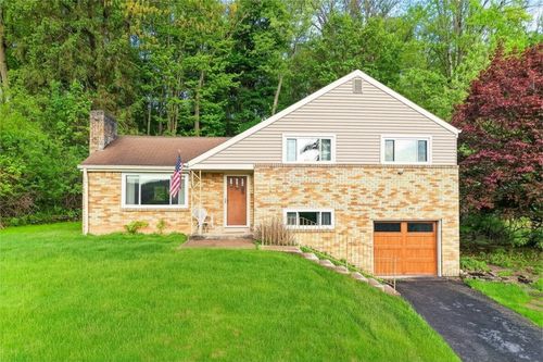 3975 Green Valley Dr, Glenshaw, PA, 15116-2903 | Card Image