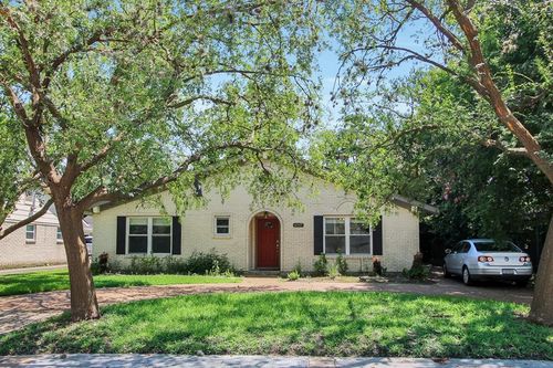 4047 Falkirk Ln, Houston, TX, 77025-2907 | Card Image