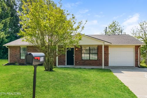 732 Genesis Ln, Knoxville, TN, 37938-4676 | Card Image
