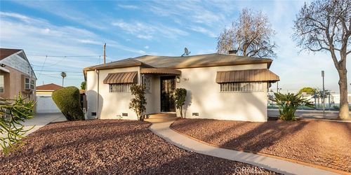 2901 W 80th St, Inglewood, CA, 90305-1410 | Card Image