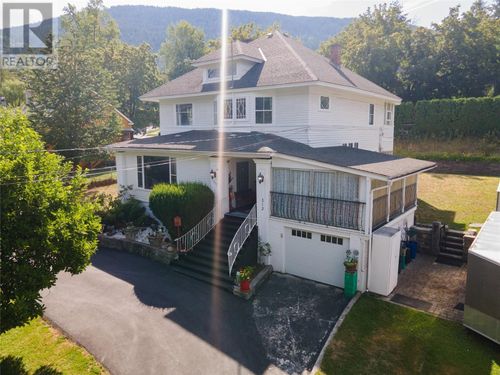 312 Latimer St, Nelson, BC, V1L4T6 | Card Image