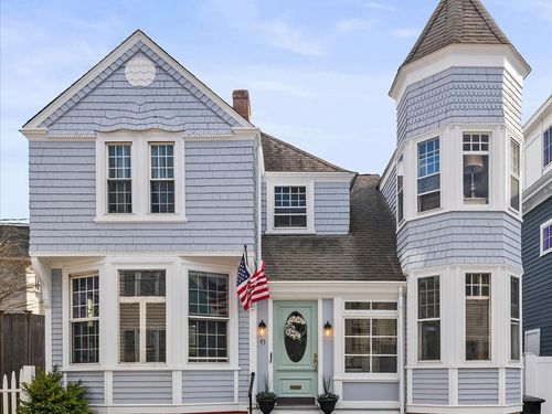 43 Howard St, Newport, RI, 02840-3417 | Card Image
