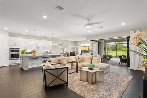 5037 Monroe Cir, Vero Beach, FL, 32967-7649 | Card Image