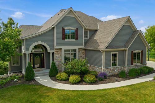 439 Pineview Ct N, RICHFIELD, WI, 53017 | Card Image