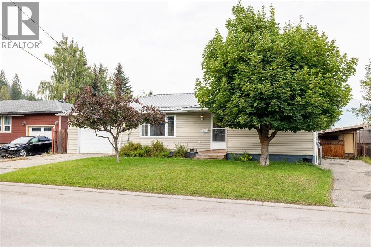 Residential in Elkford
