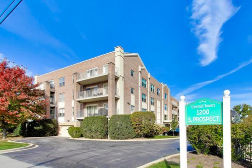 302-1200 S Prospect Avenue, Elmhurst, IL, 60126 | Card Image