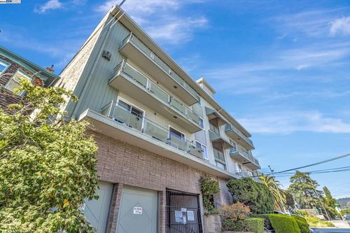 apt-106-3877 Howe St, Oakland, CA, 94611-5340 | Card Image