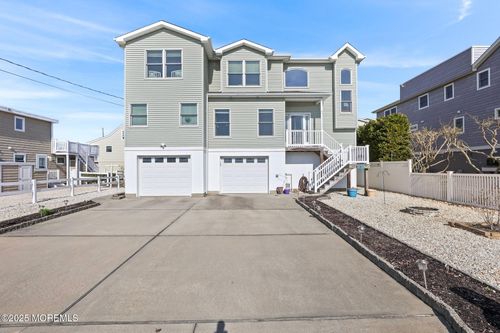 1511 Barnegat Ave, Ship Bottom, NJ, 08008-4456 | Card Image