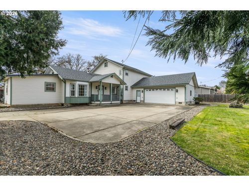3730 Amber Ln, Roseburg, OR, 97471-9128 | Card Image