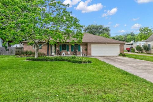 6831 Howe Street, Groves, TX, 77619 | Card Image