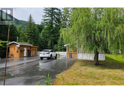 219 Belmond Rd, Central Kootenay Rd Rural, BC, V0G1Z0 | Card Image