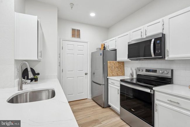 UNIT-2112 - 1600 Spring Gate Dr, Condo with 1 bedrooms, 1 bathrooms and null parking in MCLEAN VA | Image 6