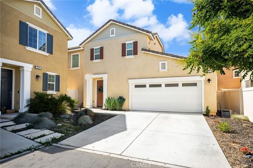 872 Bluebell Way, Beaumont, CA, 92223-6602 | Card Image