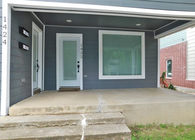 1422 N Locust St, Home with 1 bedrooms, 1 bathrooms and null parking in Denton TX | Image 4