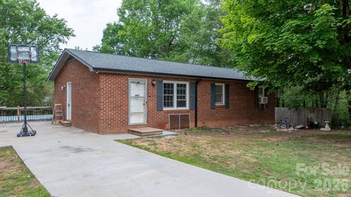 4917 Berkley St, Morganton, NC, 28655-8864 | Card Image