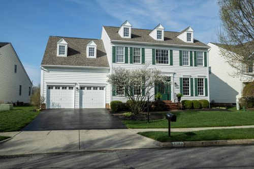 7075 Maynard Pl, New Albany, OH, 43054-8880 | Card Image