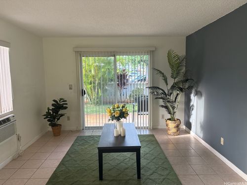 b104-94-820 Lumiauau St, Waipahu, HI, 96797-6800 | Card Image