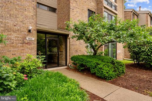 apt-d2-10528 Cross Fox Ln, COLUMBIA, MD, 21044-2126 | Card Image